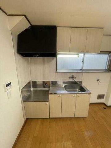 �y�L�b�`���z�@