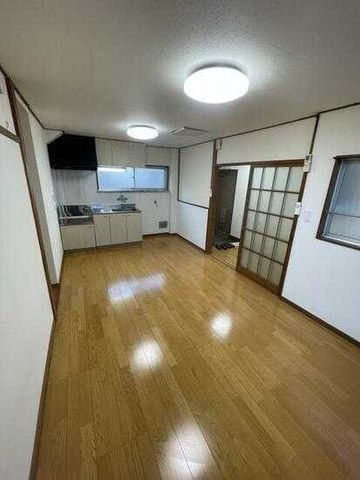 �y���̑������E�X�y�[�X�z�@