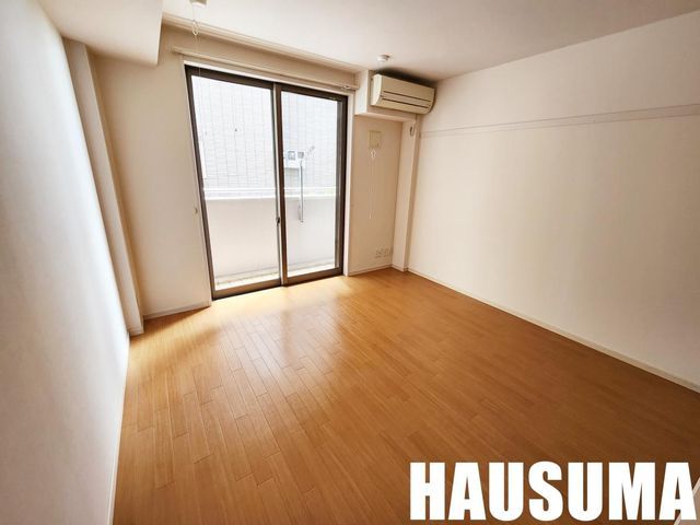�y���ԁE���r���O�z�@