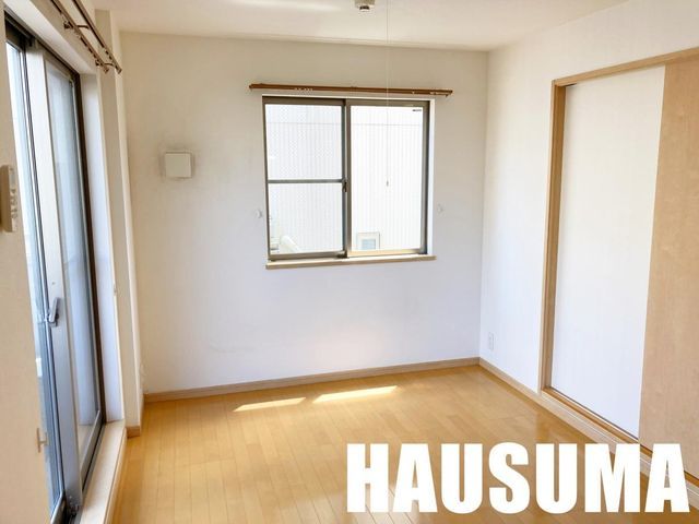 �y���ԁE���r���O�z�@