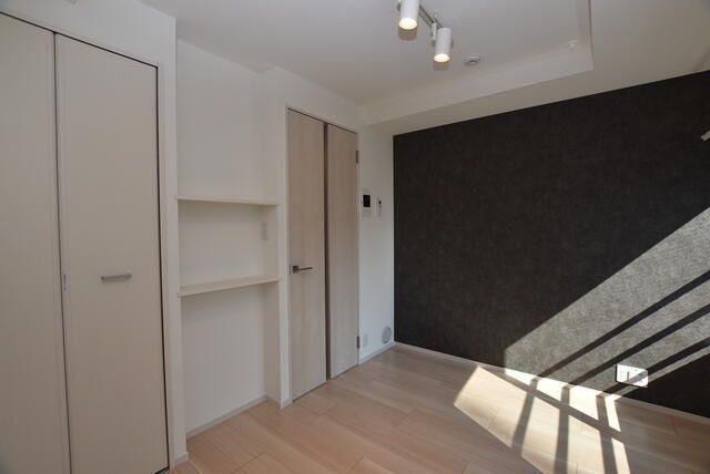 �y���ԁE���r���O�z�@