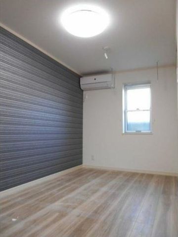 �y���ԁE���r���O�z�@