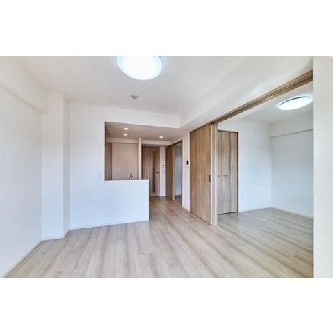 �y���ԁE���r���O�z�@