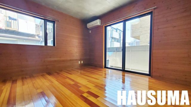 �y���ԁE���r���O�z�@