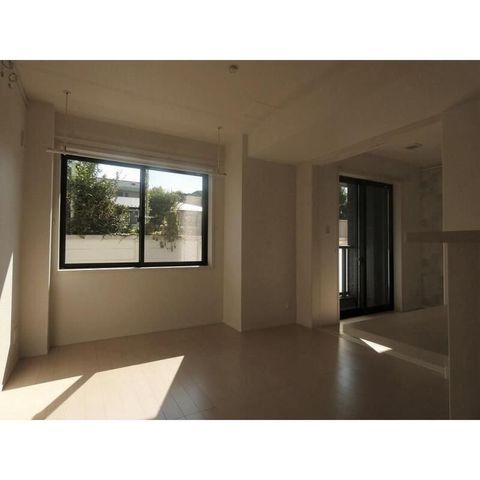 �y���ԁE���r���O�z�@