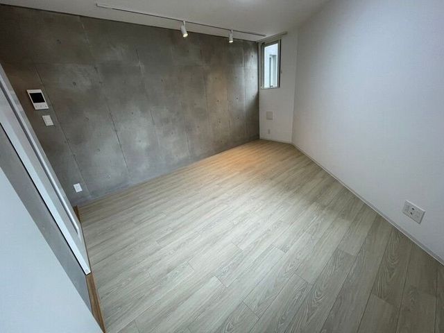 �y���ԁE���r���O�z�@