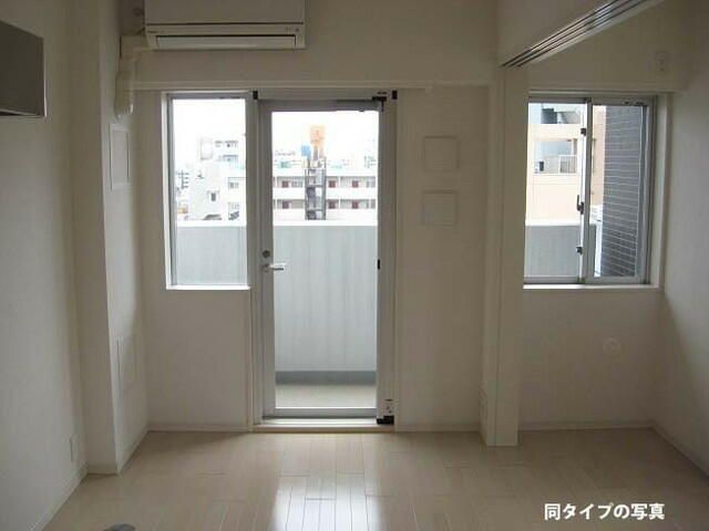 �y���ԁE���r���O�z�@