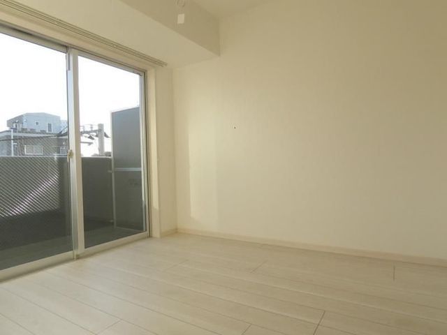 �y���ԁE���r���O�z�@