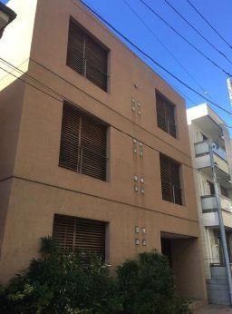 �y�G���g�����X�z�@