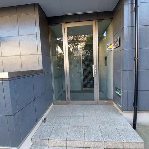 �y�G���g�����X�z�@