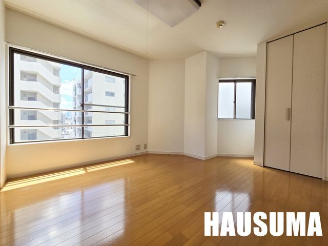 �y���ԁE���r���O�z�@