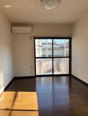 �y���ԁE���r���O�z�@