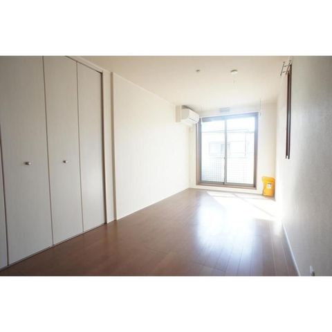 �y���ԁE���r���O�z�@