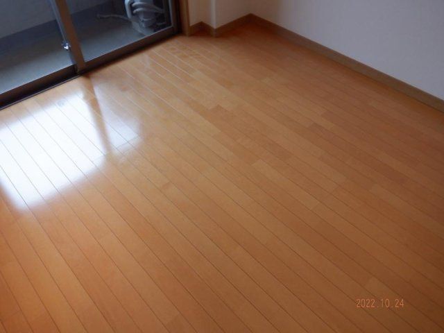 �y���ԁE���r���O�z�@
