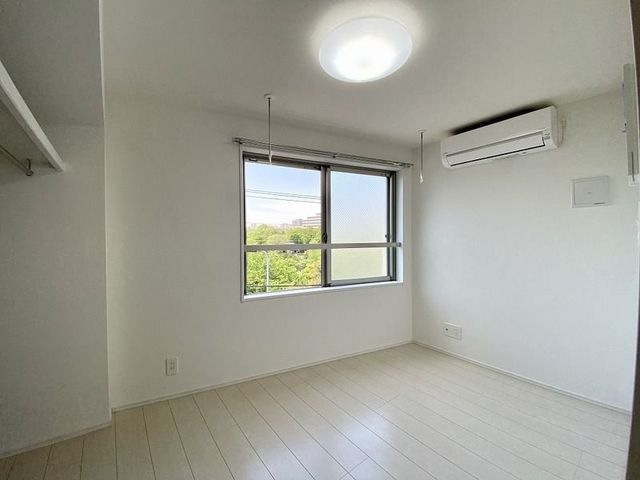 �y���̑������E�X�y�[�X�z�@