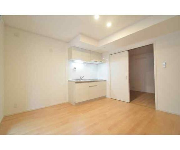 �y���ԁE���r���O�z�@