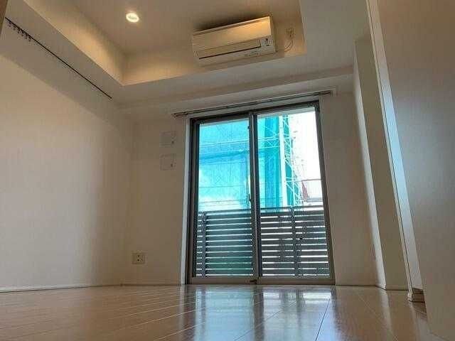 �y���ԁE���r���O�z�@