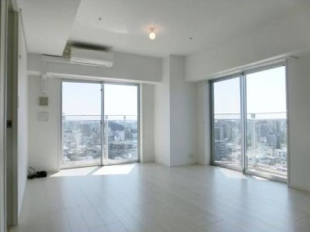 �y���ԁE���r���O�z�@����