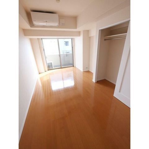 �y���ԁE���r���O�z�@