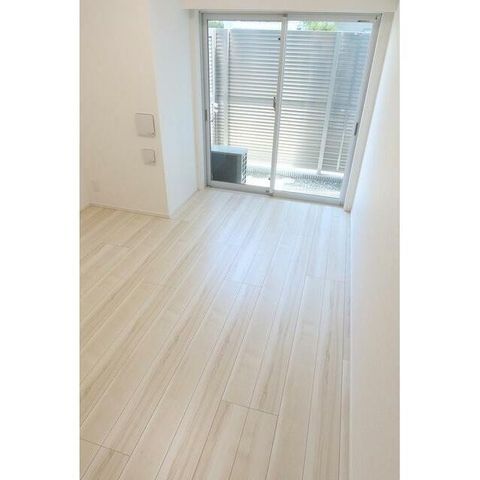 �y���ԁE���r���O�z�@