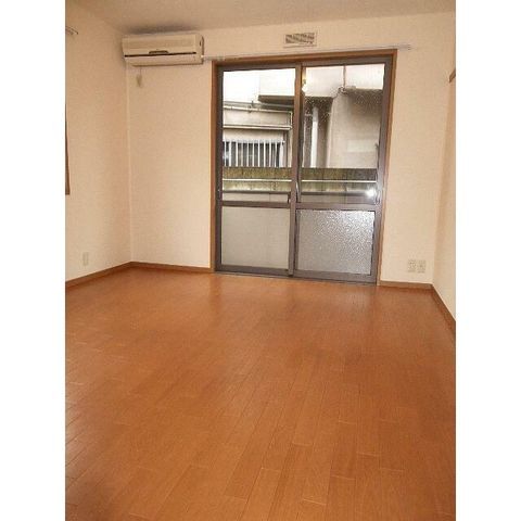 �y���̑��ݔ��z�@