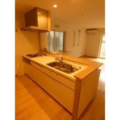 �y�L�b�`���z�@