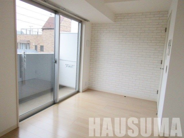 �y���ԁE���r���O�z�@