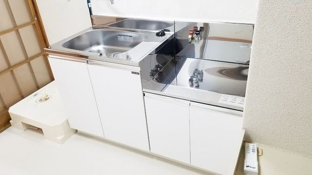 �y�L�b�`���z�@