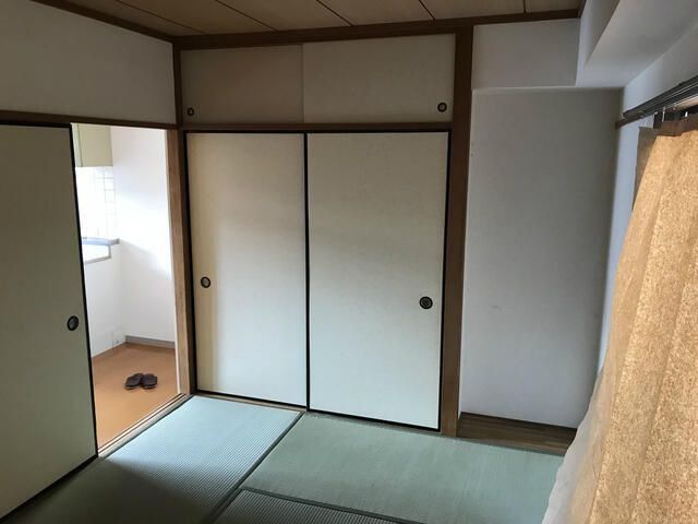 �y���ԁE���r���O�z�@