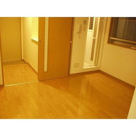 �y���ԁE���r���O�z�@