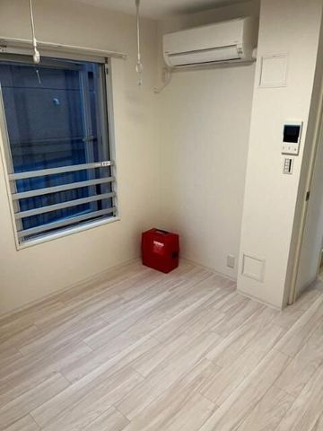 �y���̑������E�X�y�[�X�z�@