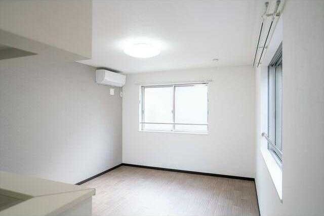 �y���̑������E�X�y�[�X�z�@