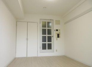�y���[�z�@�G���g�����X