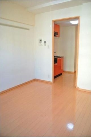 �y���ԁE���r���O�z�@����