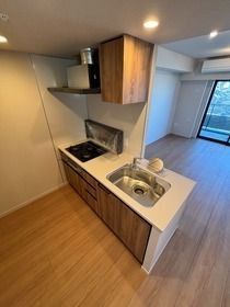 �y�L�b�`���z�@