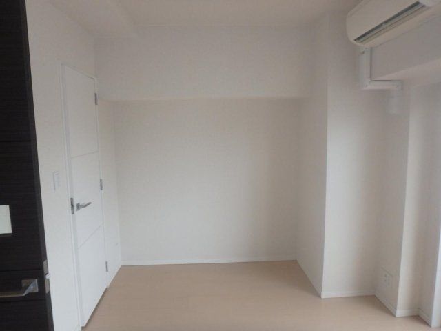 �y���ԁE���r���O�z�@