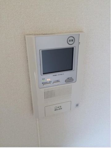 �y���̑��ݔ��z�@TV���j�^�[�z��