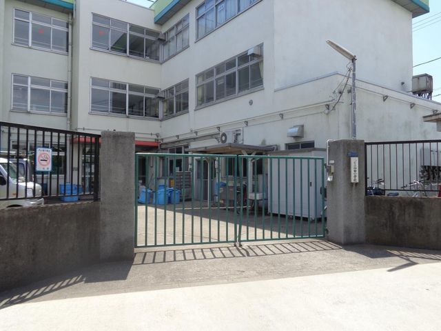 �y���Ӂz�@�k�旧���c���w�Z �k��4���B 250m