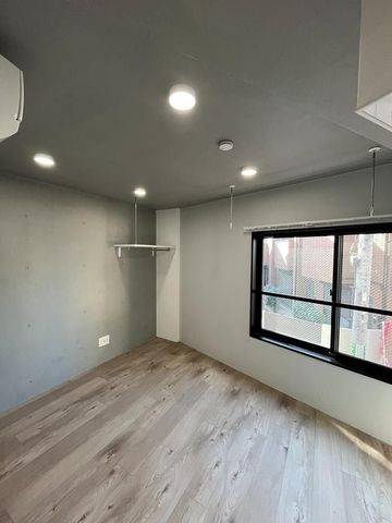 �y���̑������E�X�y�[�X�z�@