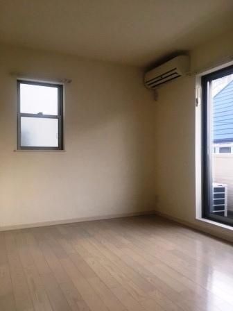 �y���ԁE���r���O�z�@