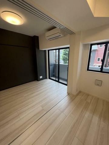 �y���ԁE���r���O�z�@