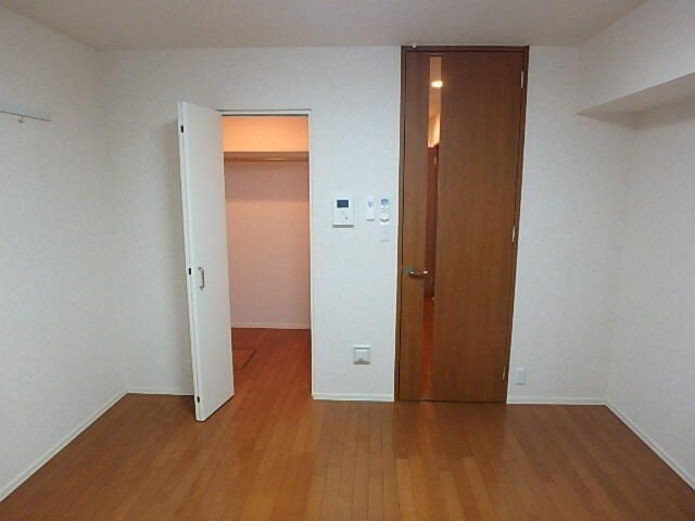 �y���̑��ݔ��z�@