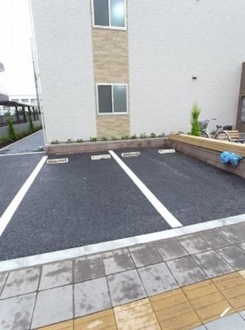 �y���̑��z�@���ԏ�