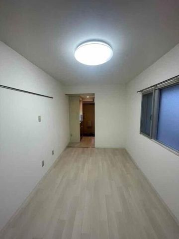 �y���̑������E�X�y�[�X�z�@