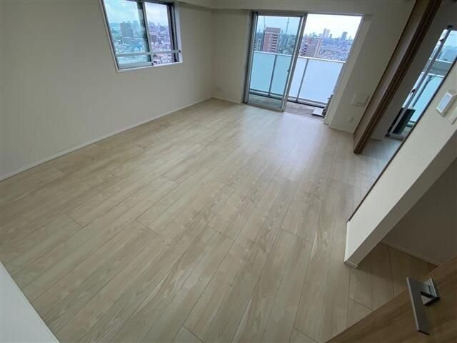 �y���ԁE���r���O�z�@