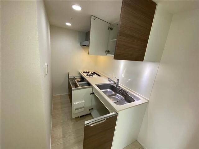 �y�L�b�`���z�@