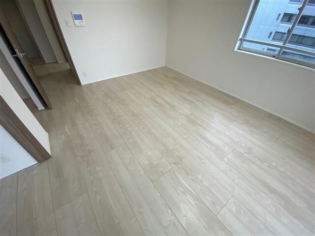 �y���̑������E�X�y�[�X�z�@